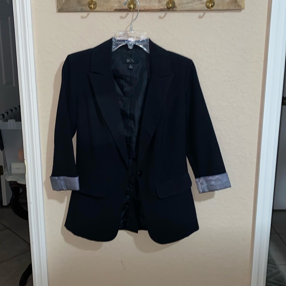 Women’s 3/4 blazer
